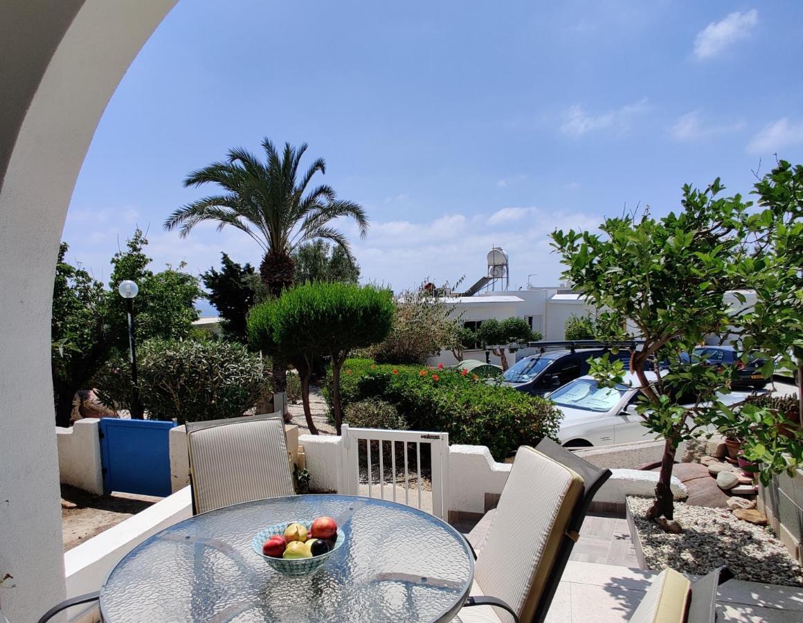 Lovely 1-Bedroom Unit @ Fabulous Location Paphos Eksteriør bilde