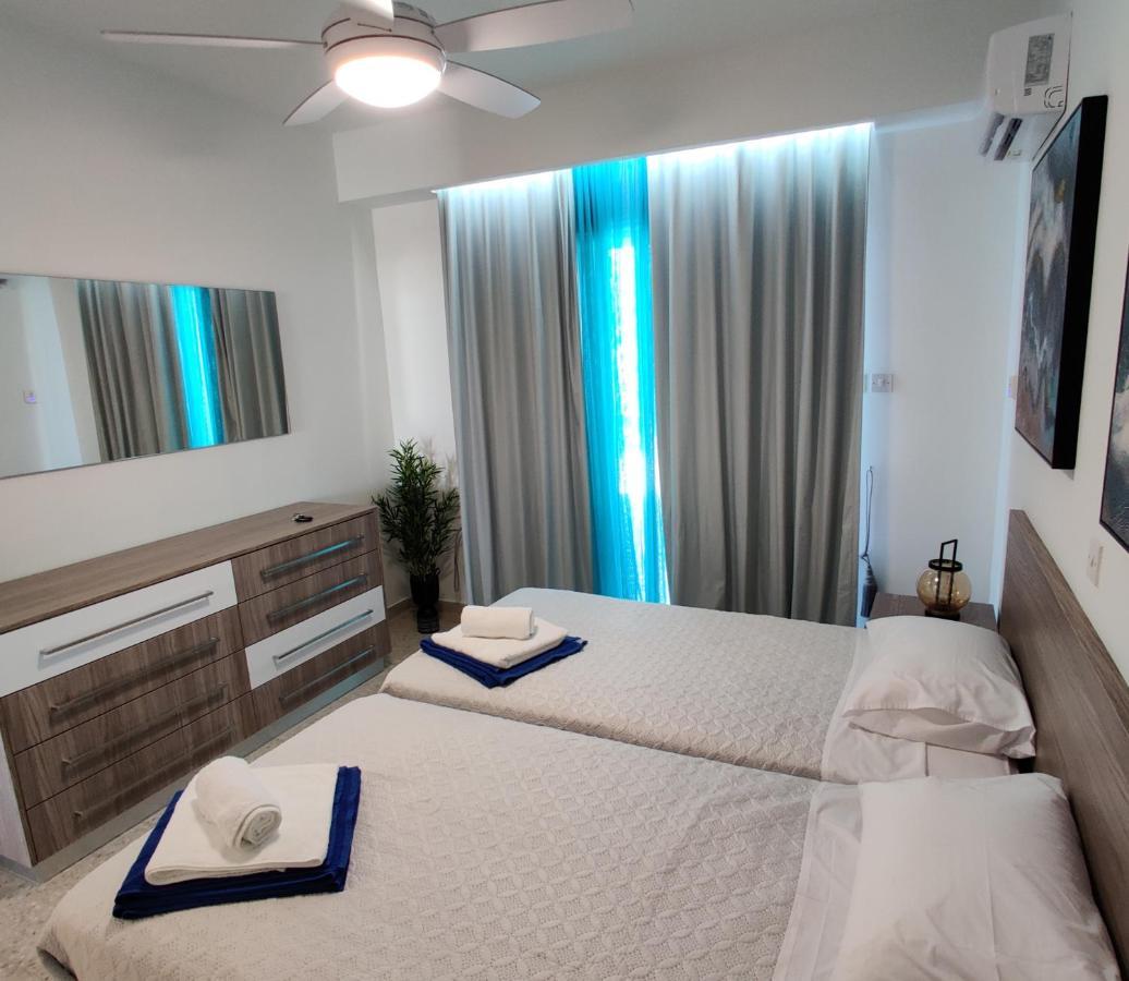Lovely 1-Bedroom Unit @ Fabulous Location Paphos Eksteriør bilde